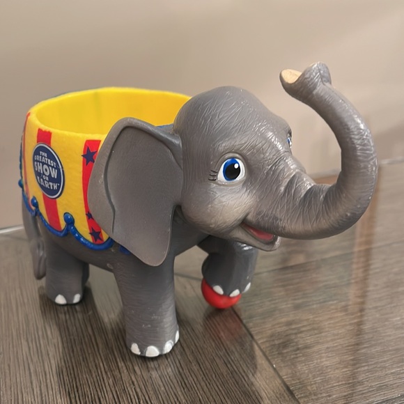RINGLING BROS BARNUM CIRCUS THE GREATEST SHOW ON EARTH PLASTIC ELEPHANT CUP MUG - Picture 2 of 14